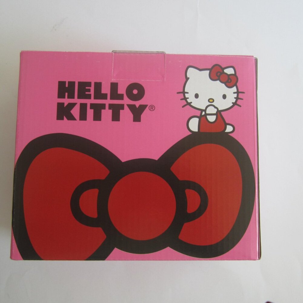 Hello Kitty Sanrio Glass Tumblers Set of 2 - Picture 6 of 6